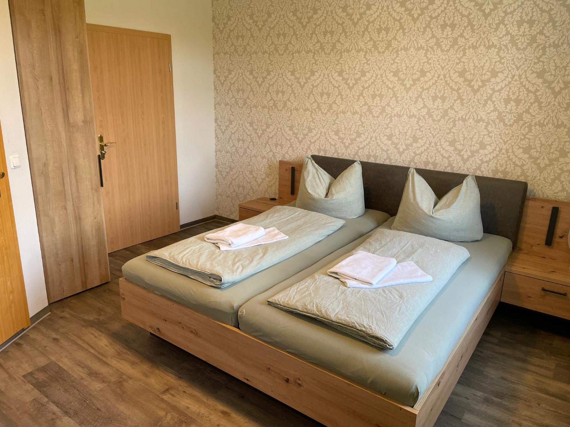 Appartments Zur Schlosswache Делич Екстериор снимка