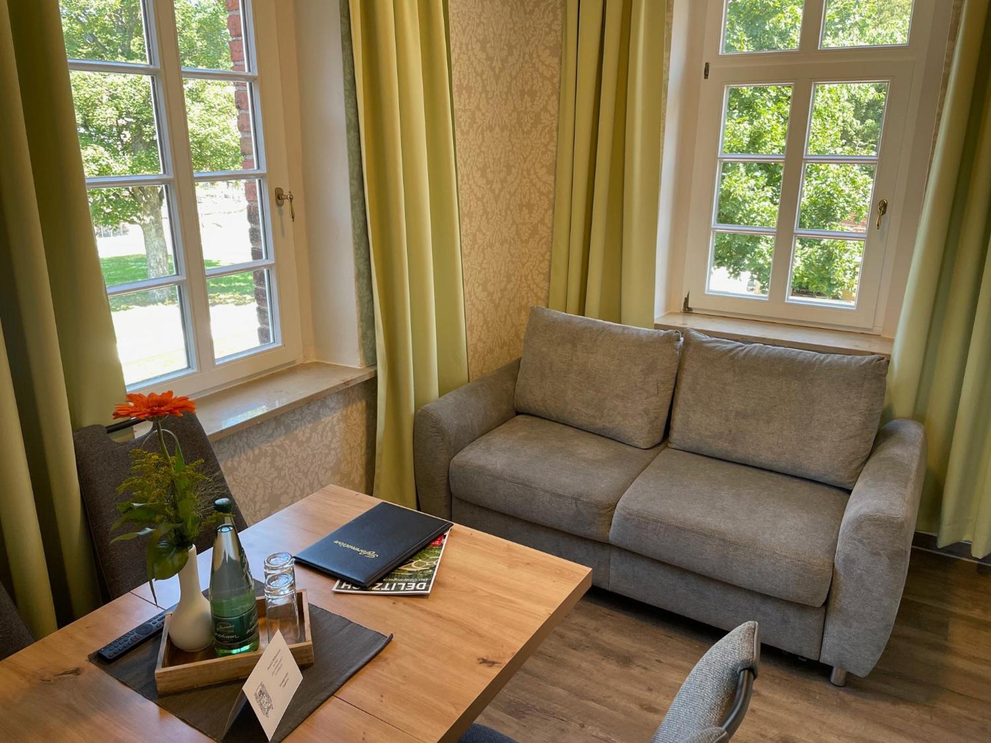 Appartments Zur Schlosswache Делич Екстериор снимка